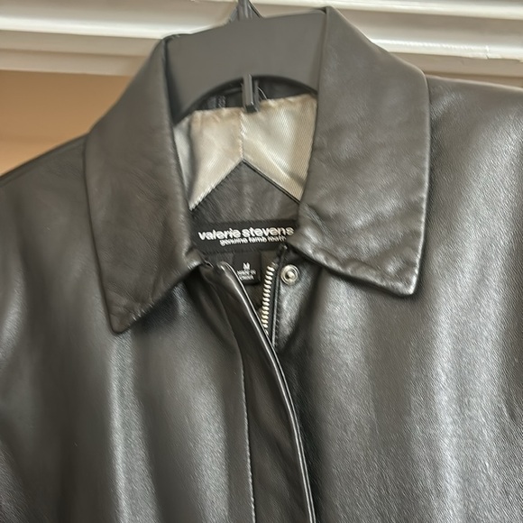 Leather jacket - Picture 3 of 9